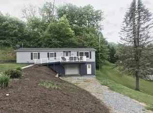 236 Chimney Rocks Rd, Hollidaysburg, PA 16648