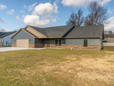 1109 Wildflower Ln, Herrin, IL, 62948