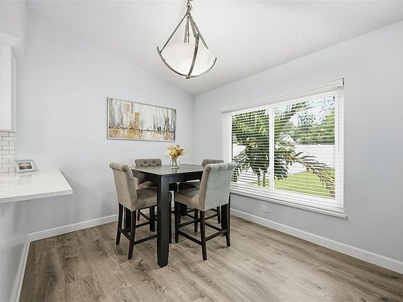 5th image of 6809 S SHERIDAN ROAD