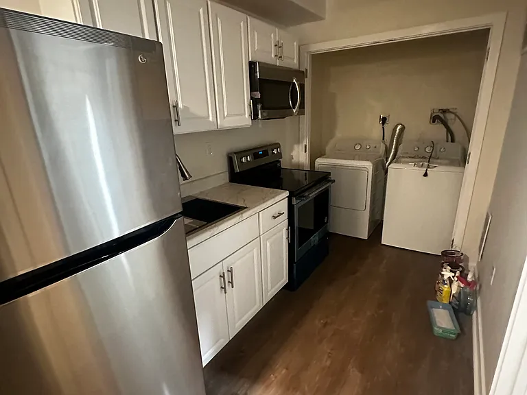 1520 N Sydenham St #1B — Photo 5