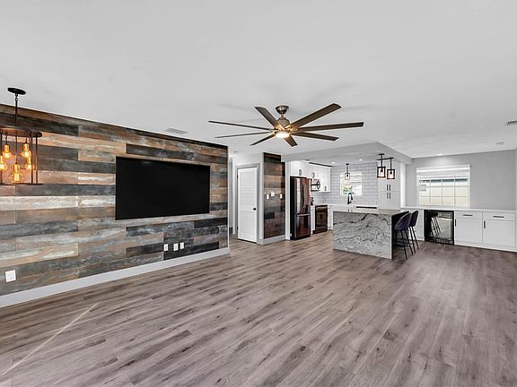 5th image of 1500 Gay Rd APT 8D