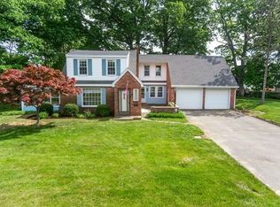 4 Arden St, Holyoke, MA 01040