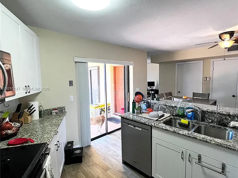 192 Springdale Cir #192 — Photo 14