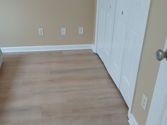 Downstairs: Bedroom 1