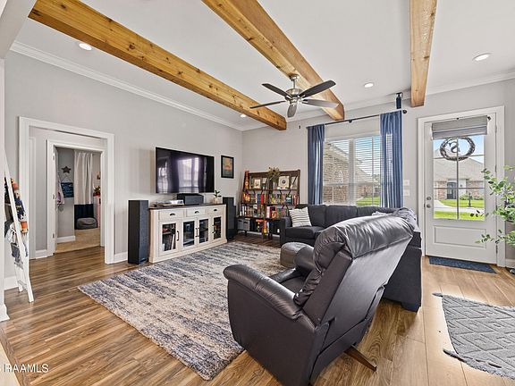 5th image of 109 Anatole Dr