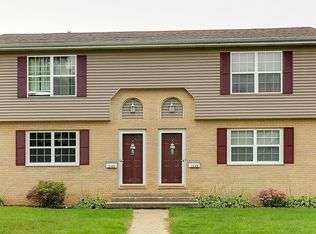 1118 Lewis St, Dekalb, IL 60115