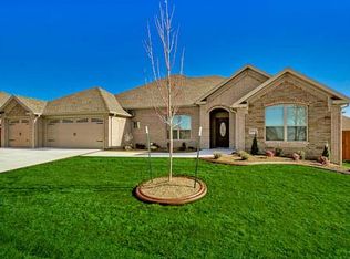 3400 SW Windy Oak Ave, Bentonville, AR 72712