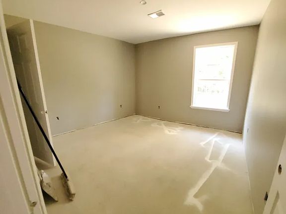 3rd image of 20 Fox Creek Ct