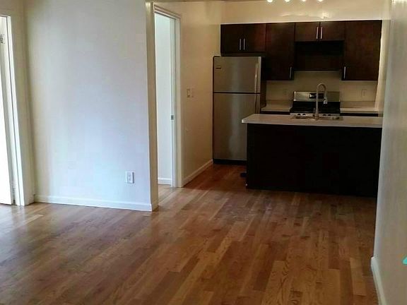 4th image of 808 Myrtle Ave APT 4C