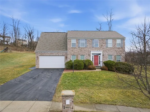 11621 Beacon Dr, North Huntingdon, PA 15642