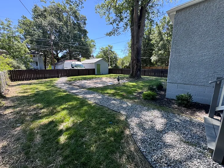 3019 Griffin Ave — Photo 18