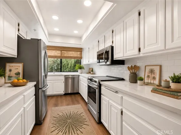222 N Calle El Segundo APT 557, Palm Springs, CA 92262