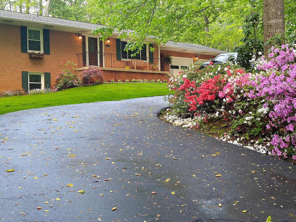 1st image of 9012 Ellenwood Ln
