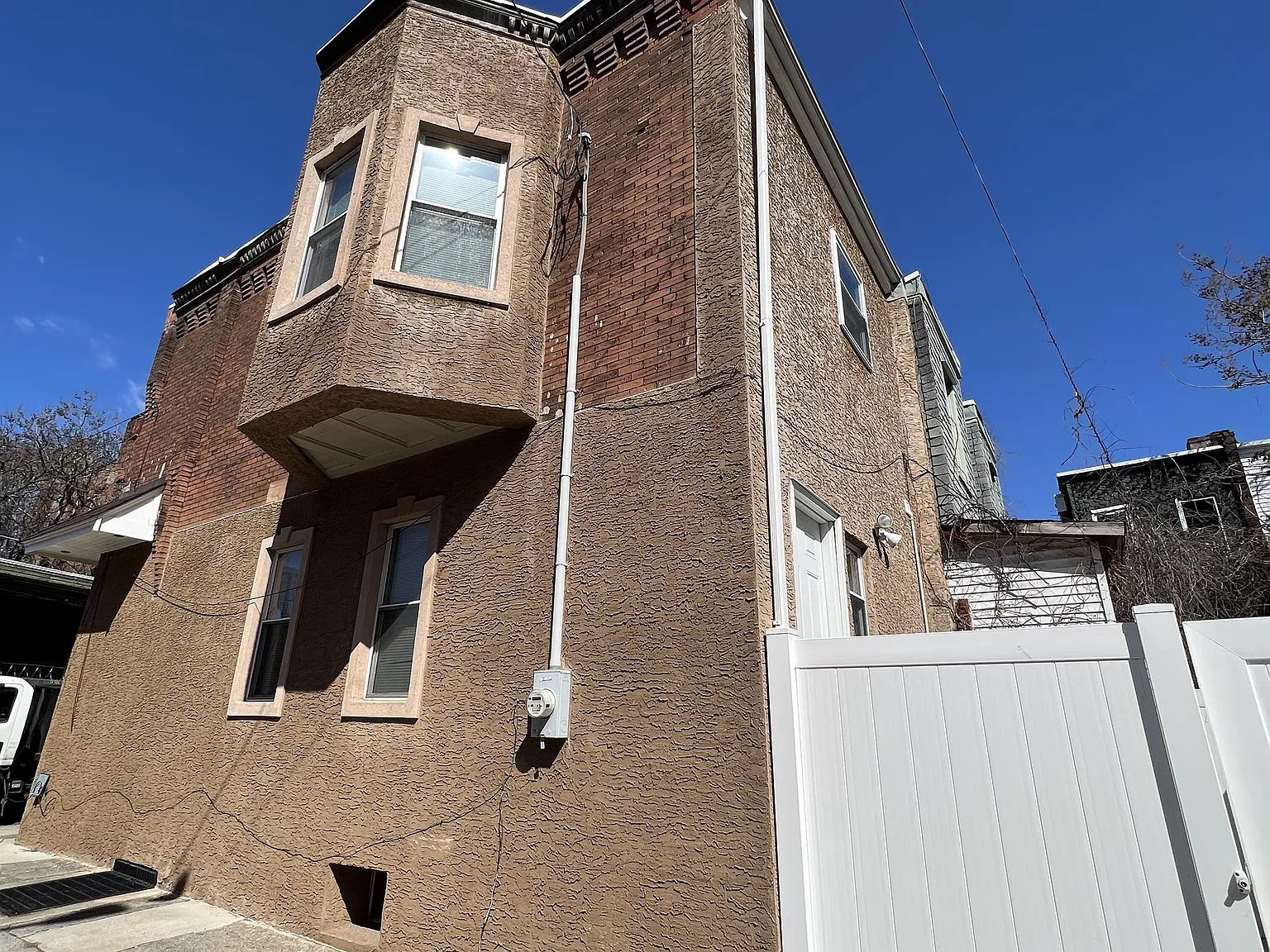 2137 N. 10th Street - A — Photo 2