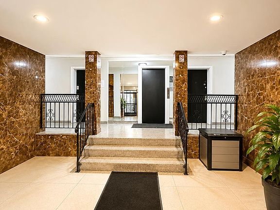 2nd image of 131-11 kew gardens Road #4H