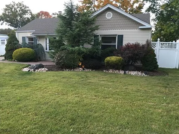 49 Dalton Pl, Edison, NJ 08817