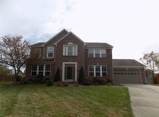 8665 Weaver Woods Pl, Fishers, IN 46038