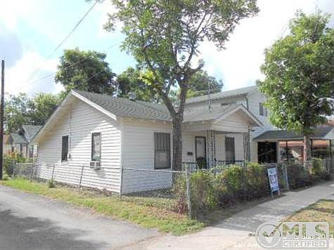 4th image of 310 N Calaveras