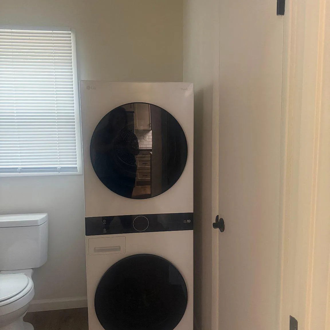 1 bed, 1.0 bath, 1400 sqft, $1,495 — Photo 4