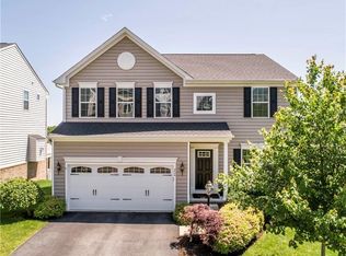 224 Overlook Dr, Carnegie, PA 15106