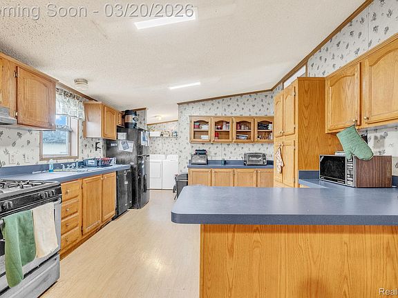 5th image of 7151 Martin Rd