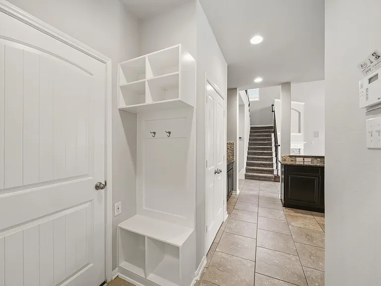 223 Auburn Shores Ct — Photo 10