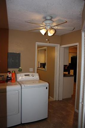 5th image of 822 Sunset Dr