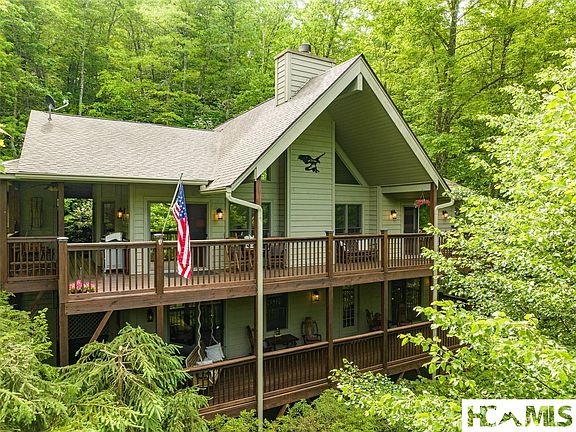 2nd image of 892 Buckberry