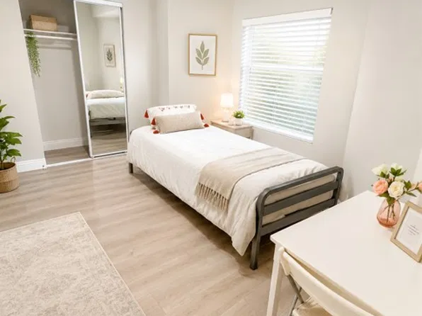 3936 Wisconsin Pl, Los Angeles, CA 90037