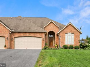 3210 Baltusrol Dr, Chambersburg, PA