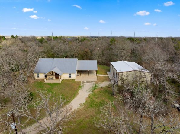 8952 Gibbons Creek Rd, Anderson, TX 77830