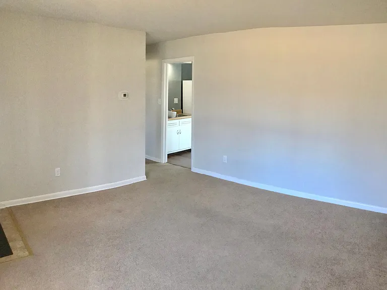 408 Church St — Photo 4