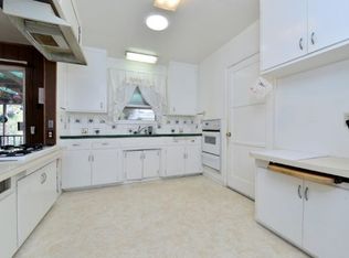 666 46th St, Des Moines, IA 50312