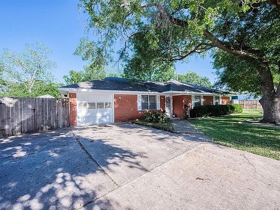 4th image of 602 W Church Drive