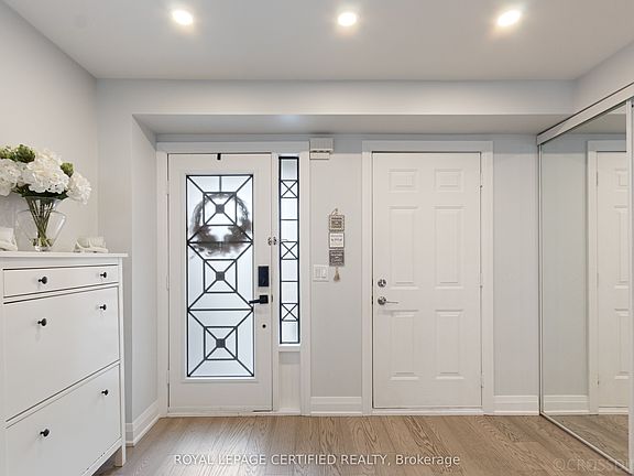 3rd image of 3814 Ridgepoint Way