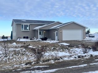 28862 Clover Rd, Pierre, SD 57501