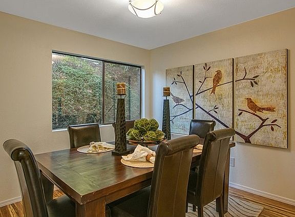5th image of 12517 NE 23rd Pl APT B2