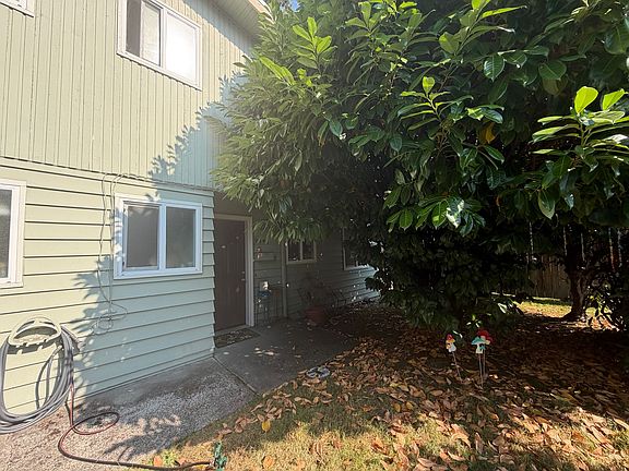 4th image of 9542 8th Ave NW