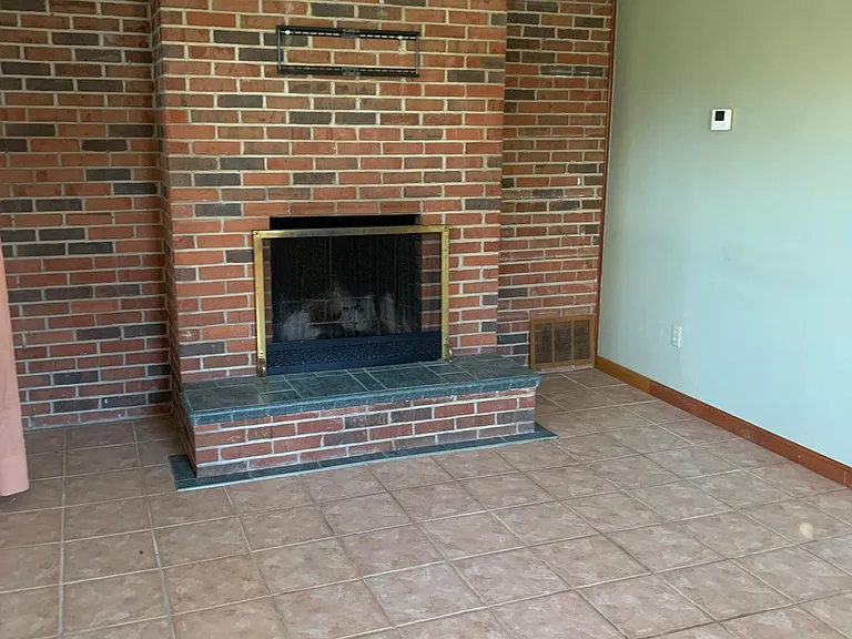 4675 Booth Rd #B — Photo 5
