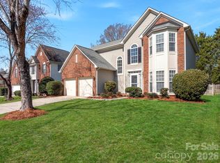 8723 Huntland Ct, Charlotte, NC