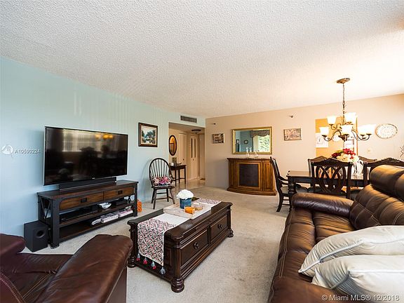 3rd image of 1300 Saint Charles Pl APT 312