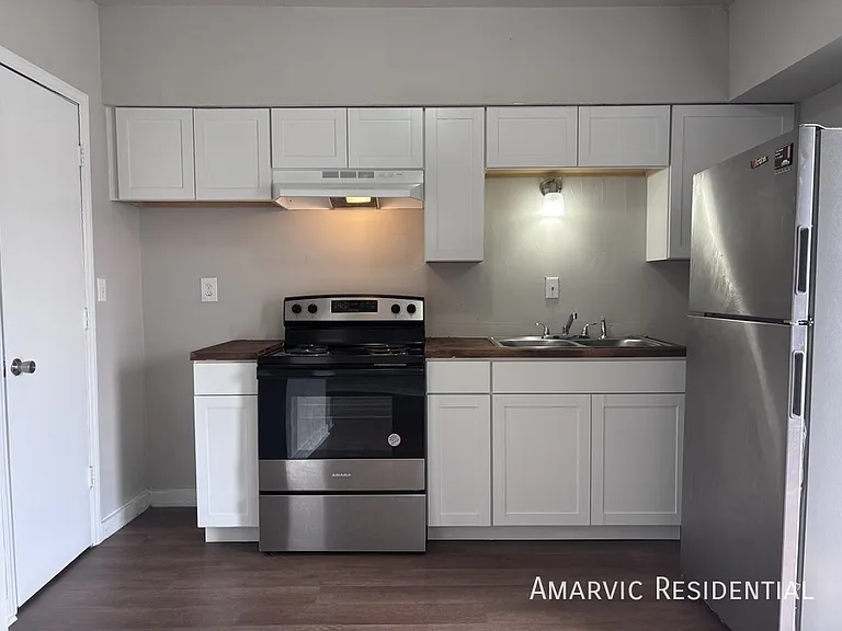 656 Dr Martin Luther King Jr Blvd #10 — Photo 9