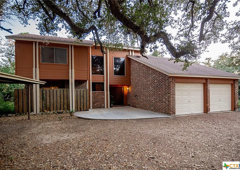 1st image of 303 Camino Dr