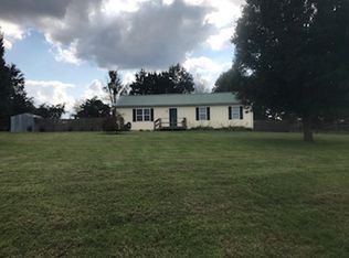 37 Hogan West Ln, Scottsville, KY 42164