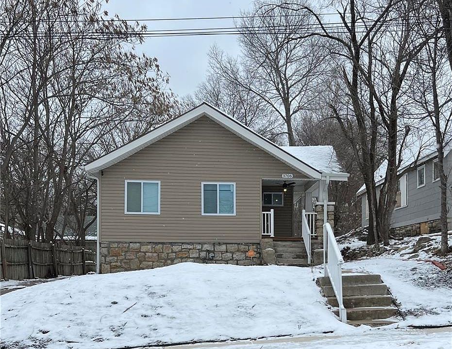 1st image of 3706 E 39th St