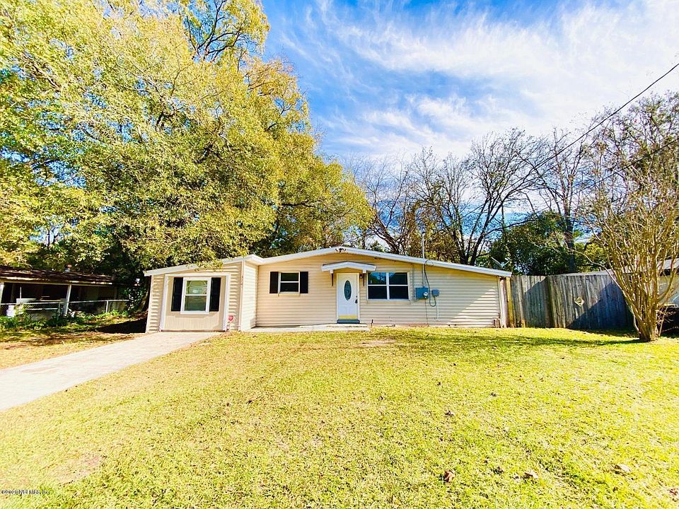 1st image of 3701 Macgregor Dr