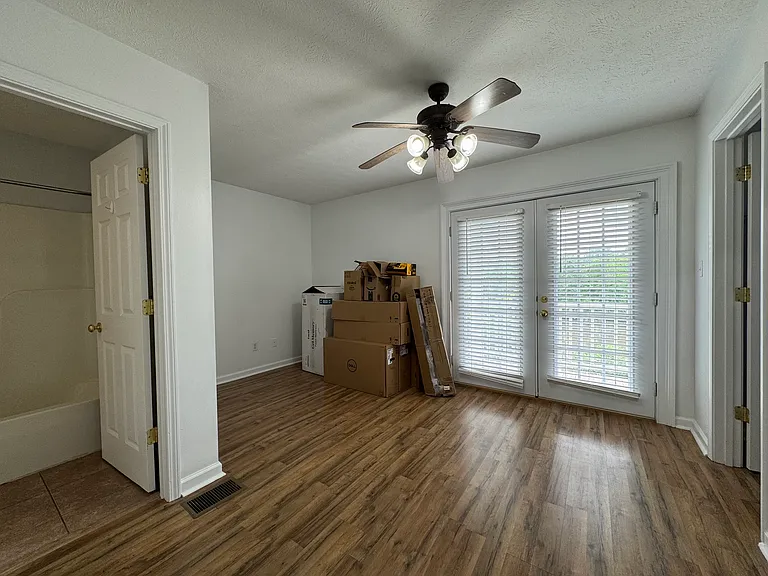 216 Kirkcauldy Dr — Photo 7