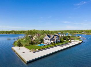 150 Crystal Beach Blvd, Moriches, NY 11955