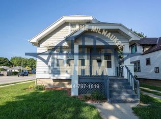 2247 S 82nd St, West Allis, WI 53219
