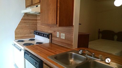 2nd image of 1619 N Main St APT E